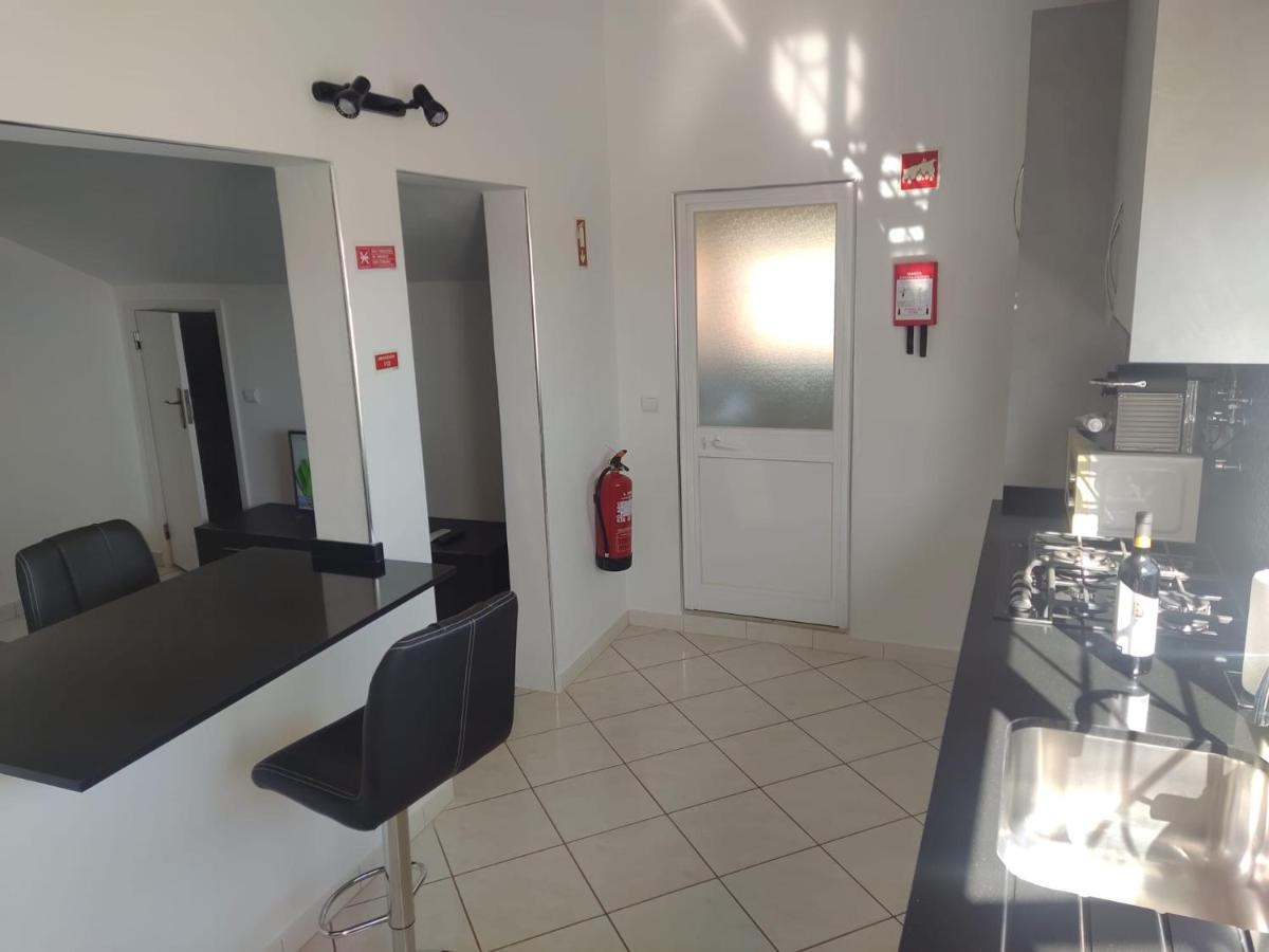 Nunes Apartments Mexilhoeira da Carregacao ภายนอก รูปภาพ